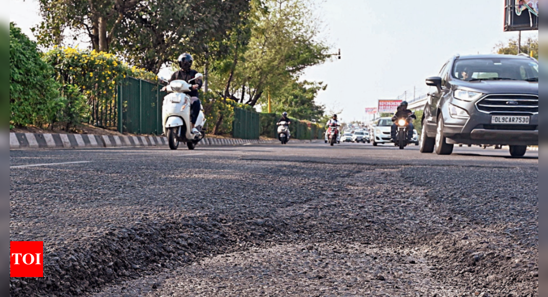 Promises sink into potholes: Why Noida Link Road is still nightmare for commuters