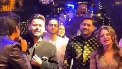 MS Dhoni and Rishabh Pant sing along with Stebin Ben THIS Ranbir Kapoor song during Sakshi Pan’s wedding festivities - Watch