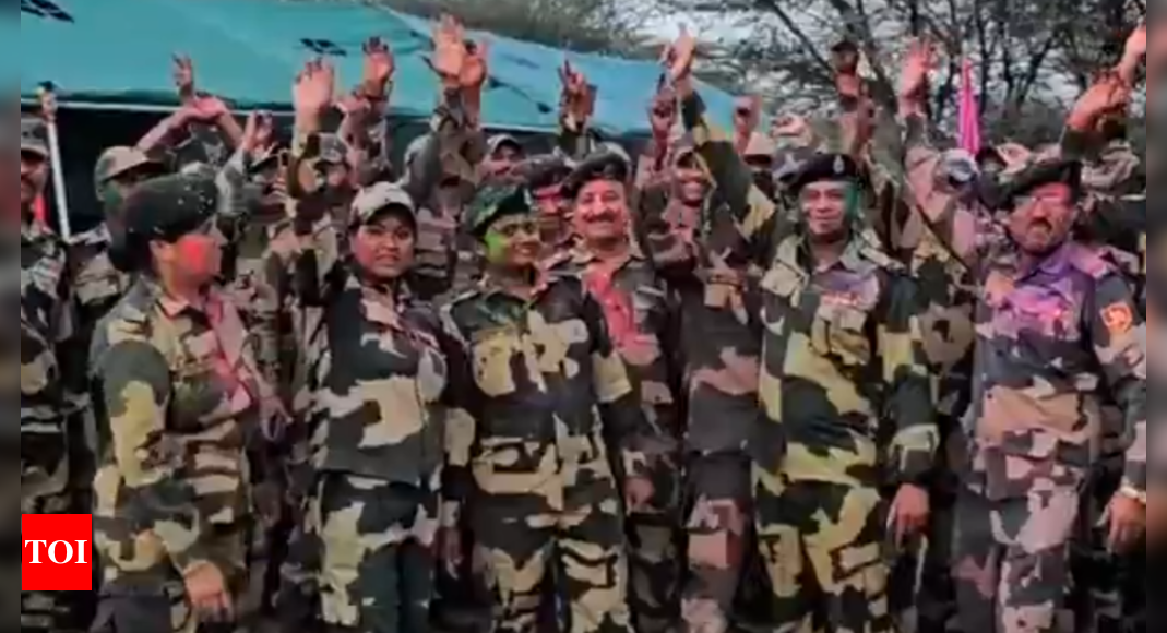 Watch: BSF celebrates Holi at Indo-Pak border, showers 'gulal' and distributes sweets