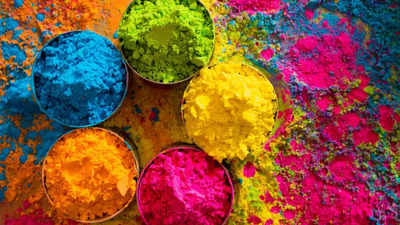 Happy Holi 2025: 30 Funny memes and messages about Holi that will make ...