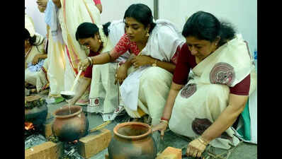 Thousands gather for Attukal Pongala ritual amid scorching heat in Thiruvananthapuram