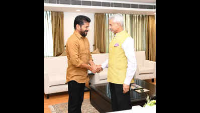 CM seeks Centre’s support for Telangana’s global events