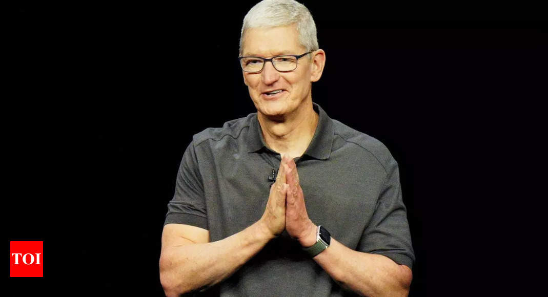 Apple CEO Tim Cook celebrates Holi with a Shot On iPhone photo by Kushagra Tiwari