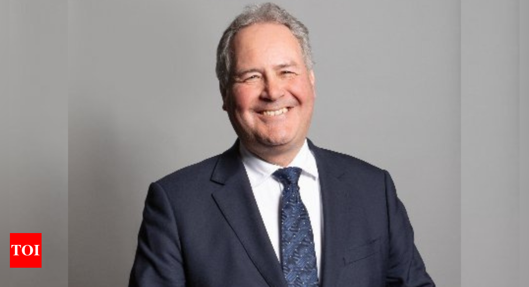 Bob Blackman: 'Don't wear business attire!' UK MP 'warns' people on Holi attire, extends wishes