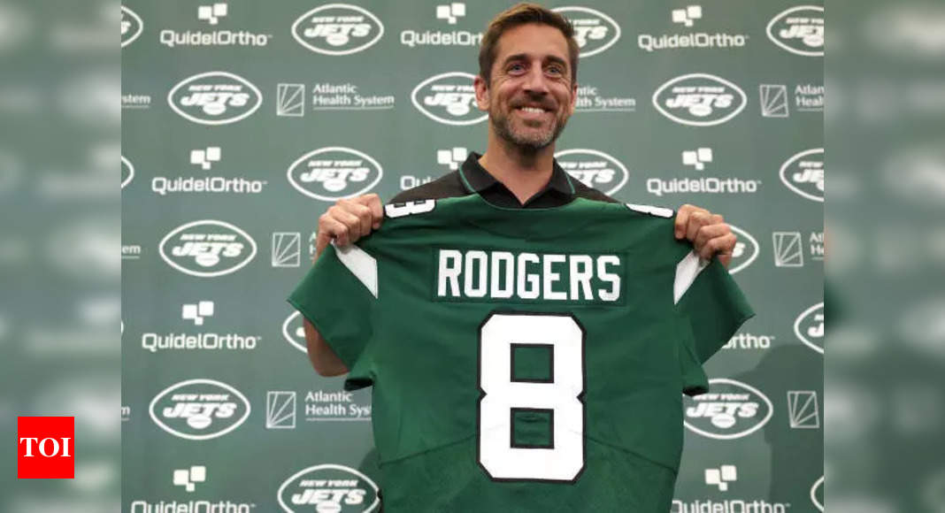 Aaron Rodgers expected to take over Kyle Shanahan as 49ers HC role, turns down Steelers and Giants