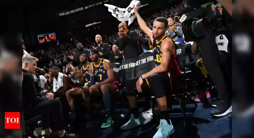 Stephen Curry's birthday gets more special treatment as his Golden State Warriors teammates showered praise for his 4,000 3-pointers