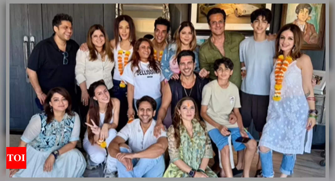 Sussanne Khan's fun Holi post features boyfriend Arslan Goni, son Hridaan, brothers Zayed Khan and Fardeen Khan - See post