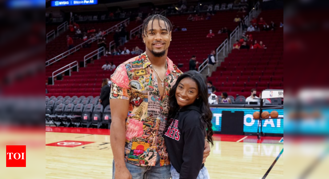 “I love you so much,” Bears safety Jonathan Owens pours his heart out for his ladylove Simone Biles