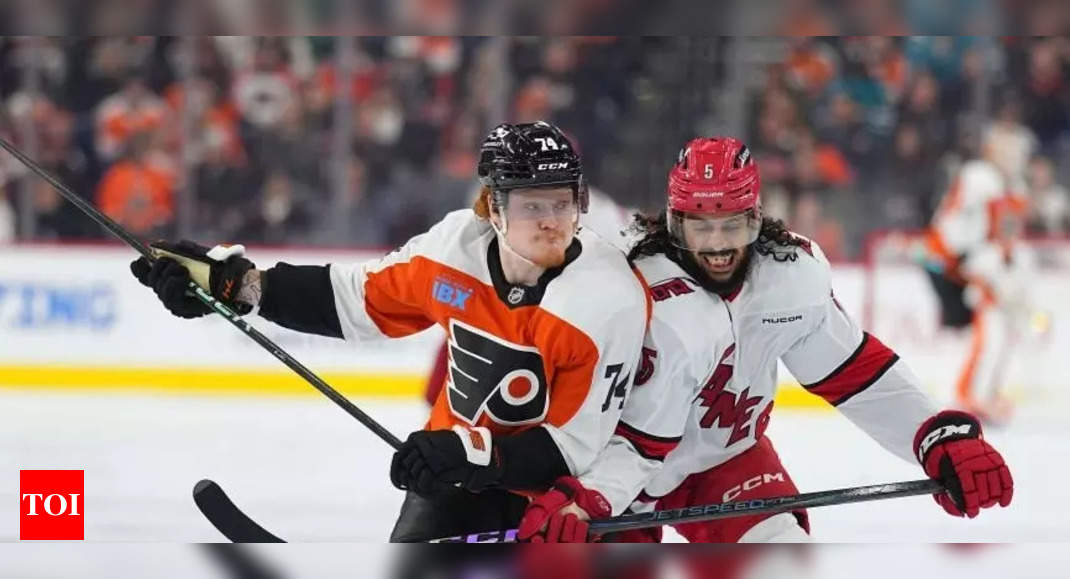 The Caroline Hurricanes Are Streaking for a Seventh Straight Victory Against Visiting Philadelphia Flyers