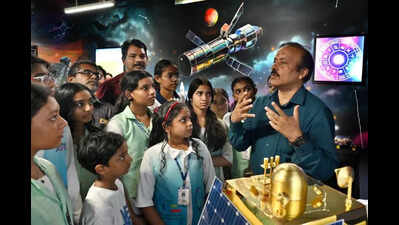 Cotton Hill School gets astronomy lab