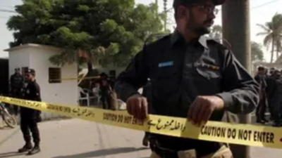 Terrorists attack 4 police stations in Pakistan's northwest