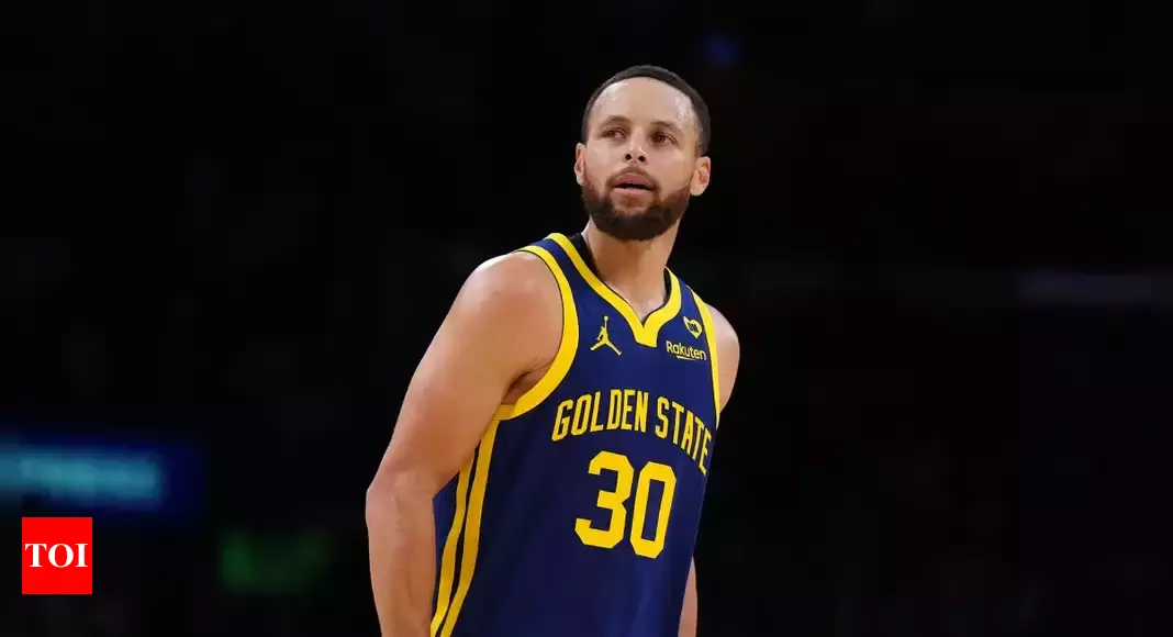 Will Stephen Curry play tonight against the New York Knicks? Latest update on the Golden State Warriors star's injury report (March 15, 2025)