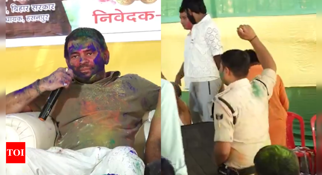 Bihar cop removed after dancing to Tej Pratap Yadav’s 'dance or be suspended' order during Holi