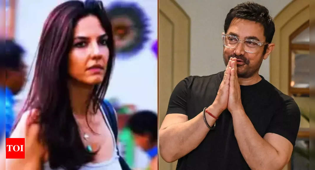 When Aamir Khan had said he's deeply romantic, 'meri dono beewiyon se puchlo', before he made relationship with Gauri Spratt official