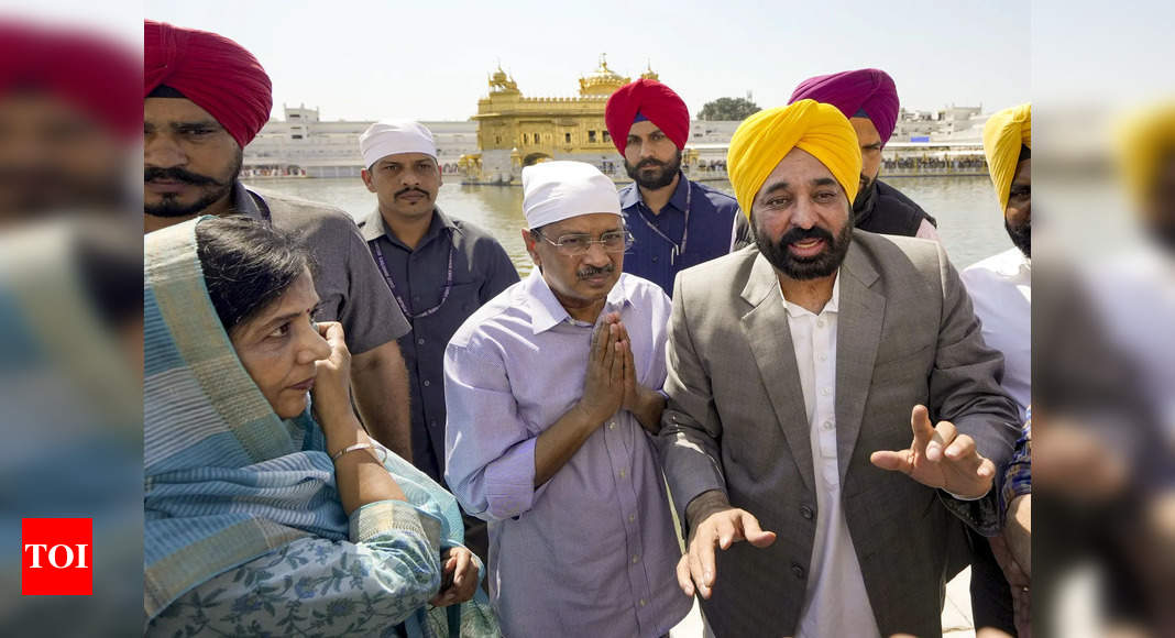 ‘Mann saab isn’t going anywhere’: Kejriwal shuts down rumors of Punjab CM’s exit