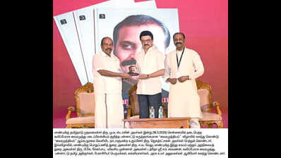 My novel has potential to win Nobel, says Vairamuthu