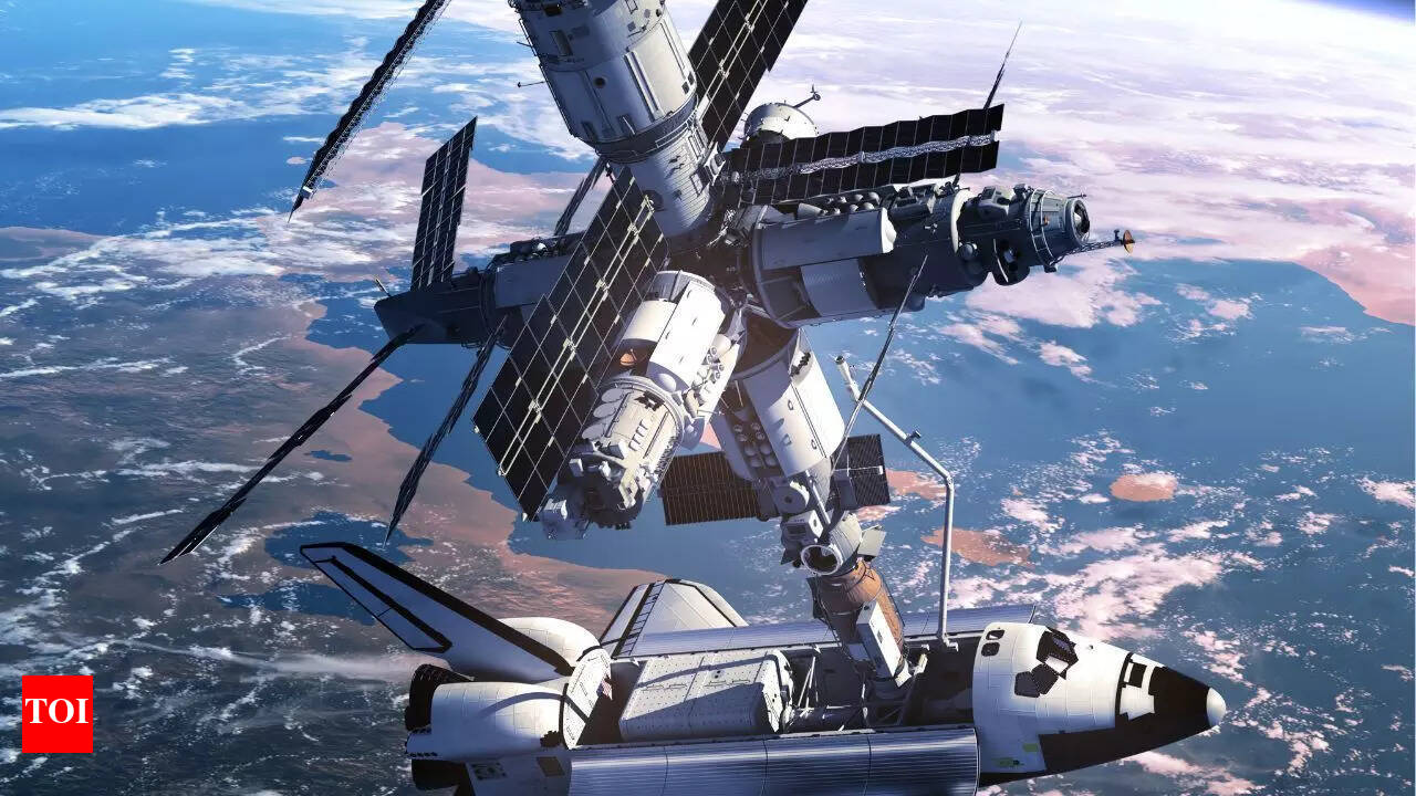 SpaceX capsule docks in space to bring back Sunita Williams