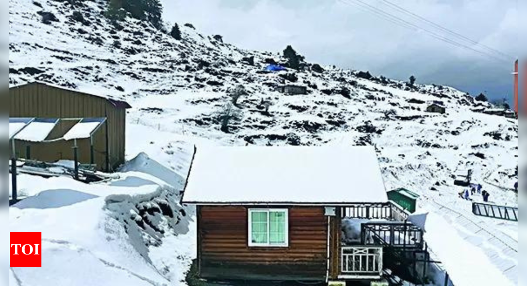 Bumps at Auli: 3rd year in a row, national ski championship postponed over low snowfall