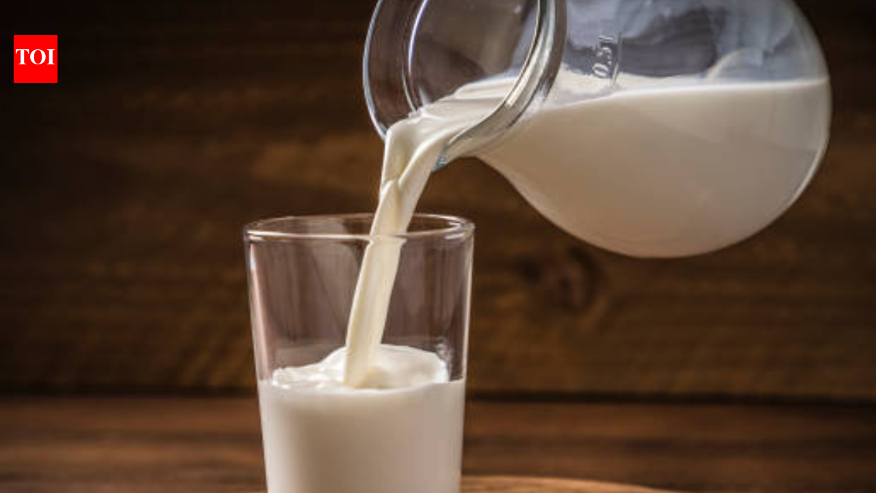 8 things to add to milk to increase its nutritional value