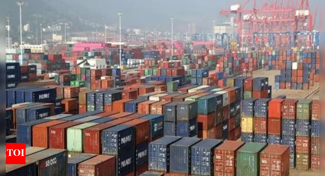 India's exports decline to $36.91 billion in February, trade deficit narrows due to sharp drop in imports - The Times of India