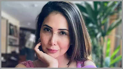 Kim Sharma Recalls Facing Gender Discrimination, People Being Mein In BollyWood during Her Initial Days: 'I used to smoke on set, had tattoo ... my manager was shocked'