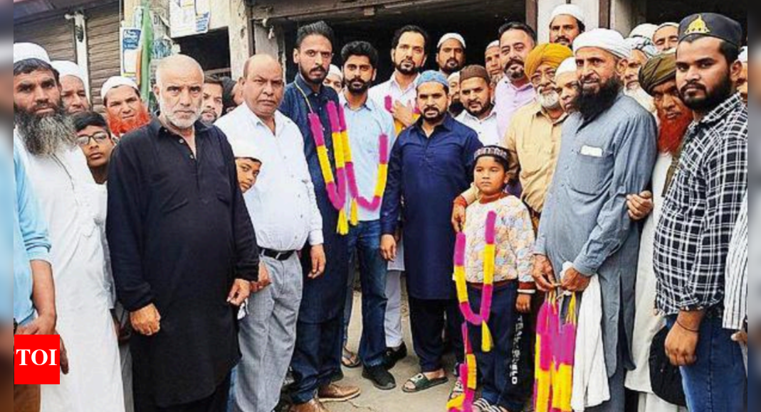 US-based Sikh family donates 2 shops for mosque expansion in Punjab's ...