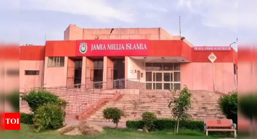 Jamia Millia Islamia revokes suspensions of protesting students after Delhi HC stay