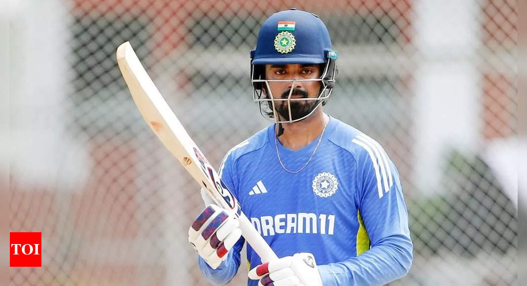 KL Rahul puts team first yet again, will bat in the middle-order for DC