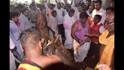 Debendra Pradhan bid farewell with state honours