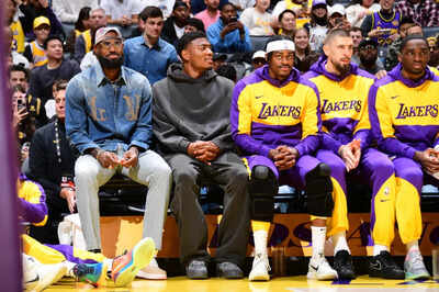 lebron james at suns game
