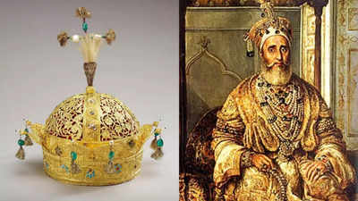 Where is the bejewelled crown of the last Mughal emperor Bahadur Shah Zafar?