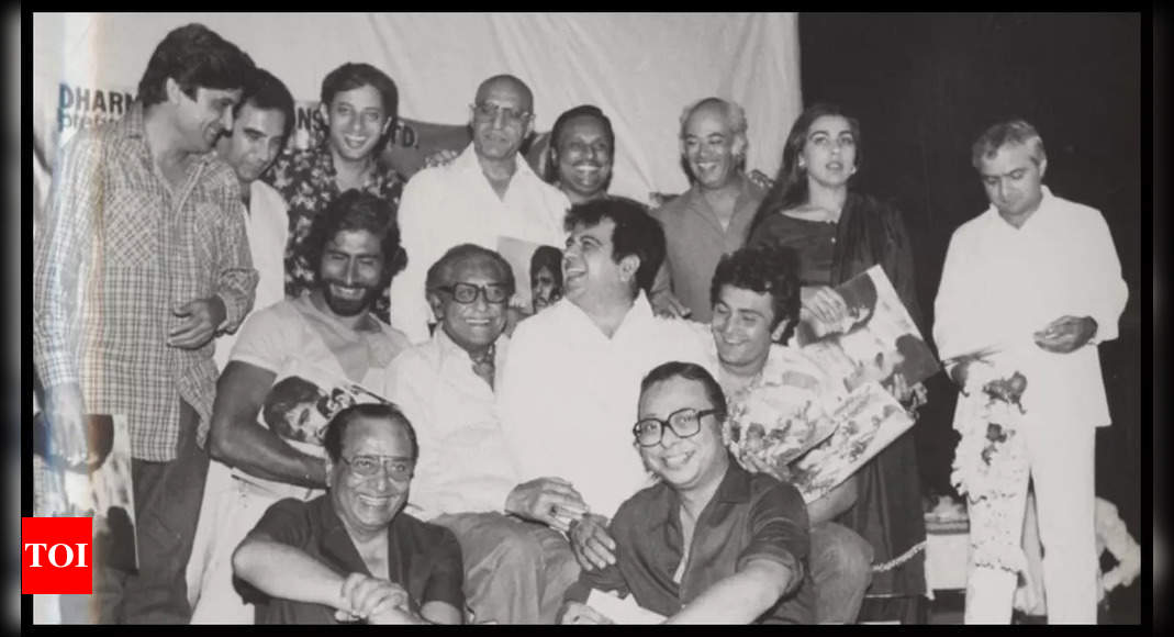 When Shabana Azmi shared this EPIC THROWBACK picture featuring RD Burman, Dilip Kumar, Rishi Kapoor, Javed Akhtar, and other gems of the Indian cinema