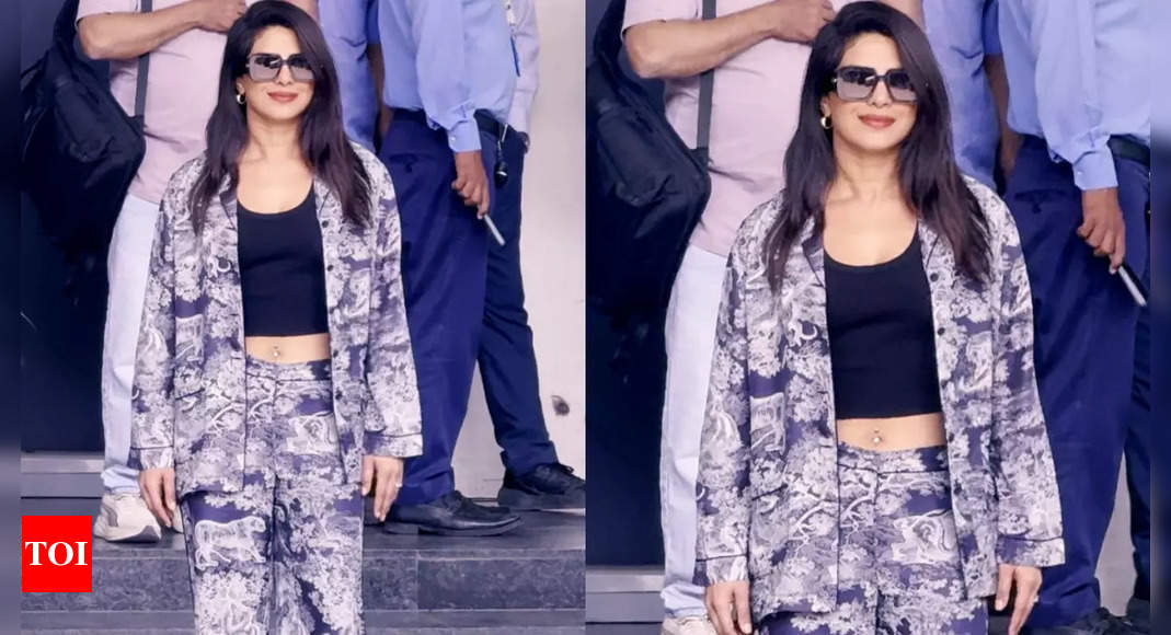 Priyanka Chopra Jonas’ belly button ring costs INR 2.7 crore! | – The Times of India