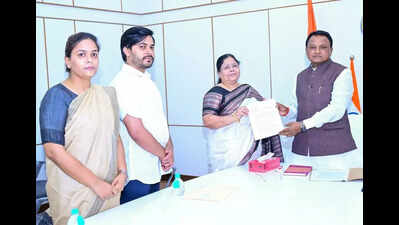 CM assures of comprehensive re-examination of Naba murder case