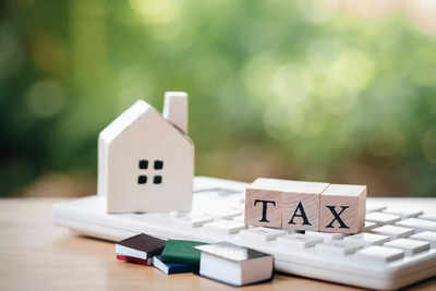 Mere ‘legal’ owner of property needn’t pay cap gains tax: ITAT