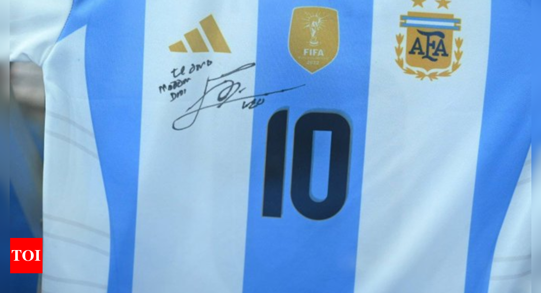 'Football runs through my veins': Mamata Banerjee receives jersey signed by Lionel Messi, calls him 'artist with the ball'