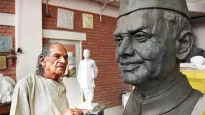 Statue of Unity sculptor Ram Sutar, 99, to receive Maharashtra Bhushan: CM Devendra Fadnavis