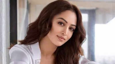 Sandeepa Dhar criticises Bollywood actresses for normalising their Botox surgeries: 'Do you know people die on those operating tables?'