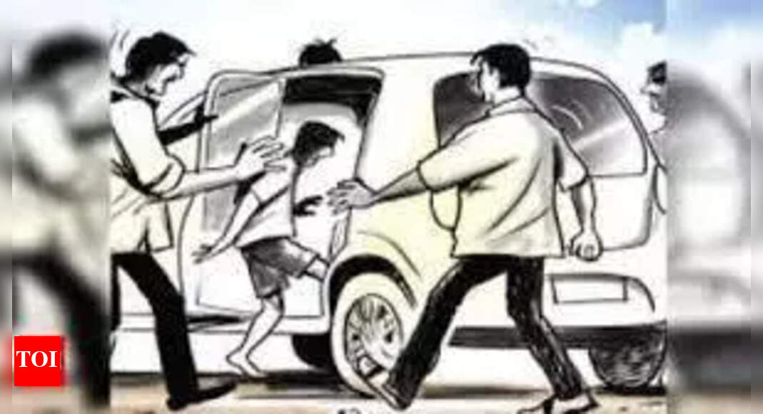 Madurai cops rescue advocate abducted by kin | Madurai News - The Times ...