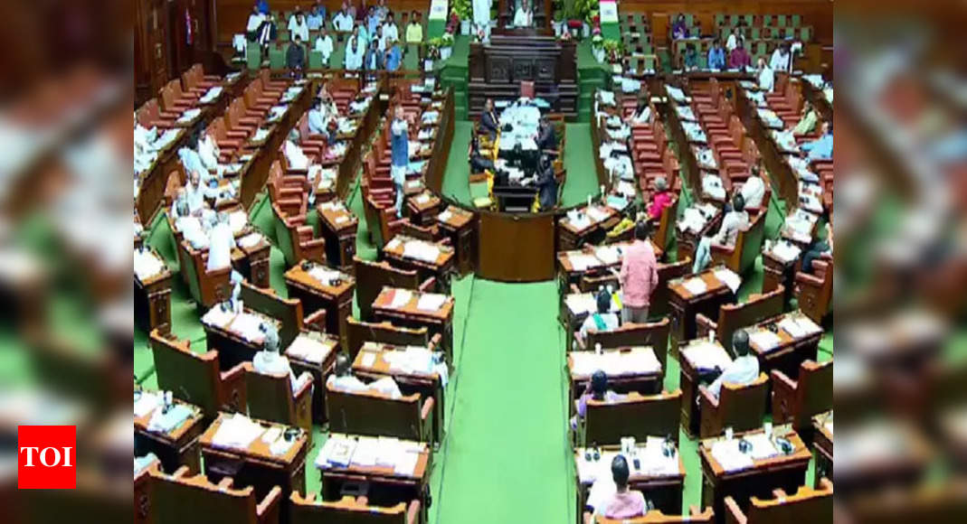 Lawmakers give themselves 100% pay hike in Karnataka