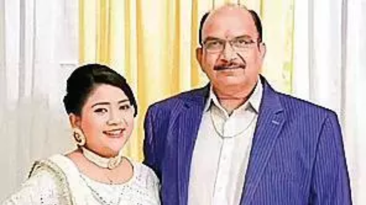 Indian Shot Dead In US: Gujarati father, daughter shot dead in US store ...