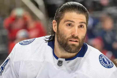 Pat Maroon's wild career announcement: Three-time Stanley Cup champion to retire after 2024-25 NHL season