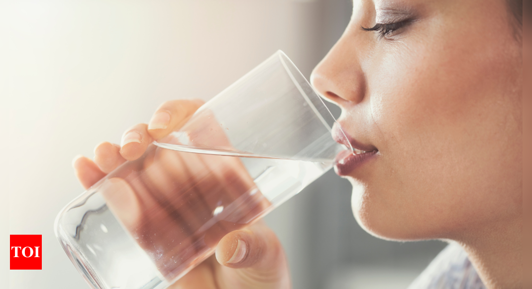 Dehydration at workplace: How can it affect your kidneys