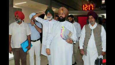 Cong MLA Sukhpal Singh Khaira not allowed to speak in Punjab assembly, Congress walks out twice