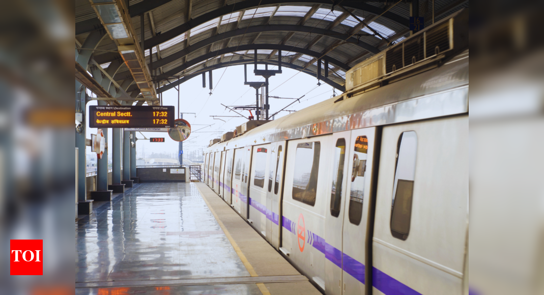 Metro nap: New Delhi metro station gets a pod hotel for weary ...