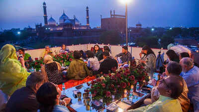 पुरानी डिल्ली में दावत-ए-इफ्टर