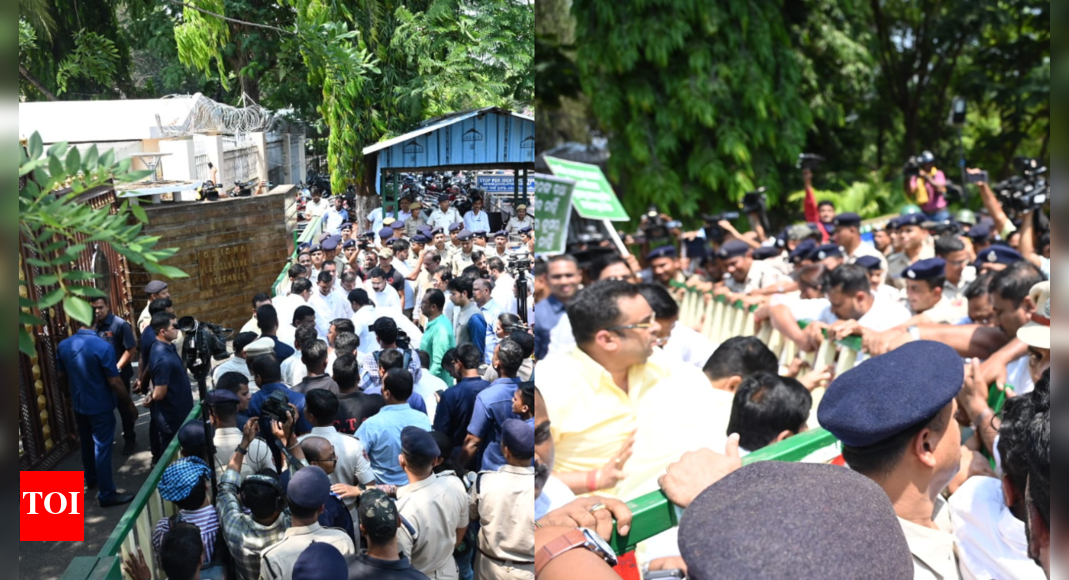 Odisha Congress Protest outside Odisha assembly turns violent ...