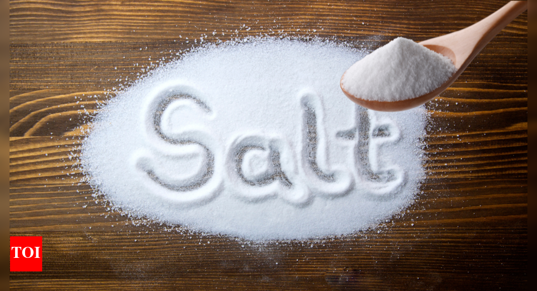 Skin Puffiness: Is it a sign of excess salt intake? | - The Times of India