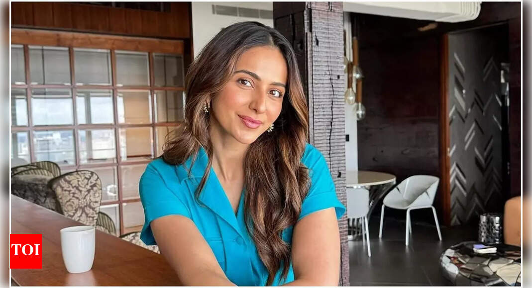 Rakul reveals her unwavering admiration for SRK