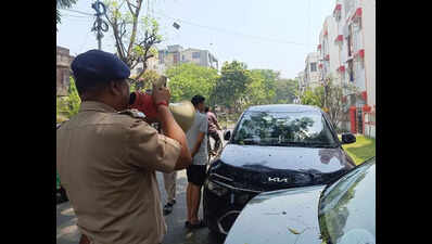 70 booked on 2nd day of drive against Salt Lake illegal parking